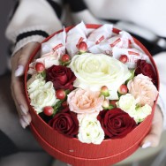 Коробка цветов с рафаэлло